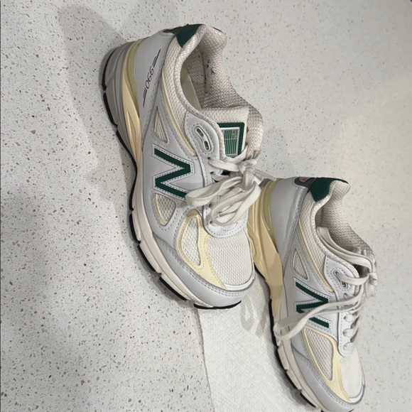 New Balance Women's Cream and Mint Sneakers - Picture 9 of 13